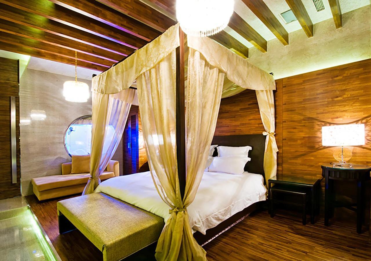 Royal Group Motel Ming Zu Branch Kaohsziung Kültér fotó